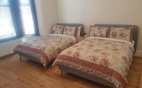 London Luxury 2 Bedroom Flat 5Min Walk From Overground, With Free Wifi, Free Parking-Sleeps X6