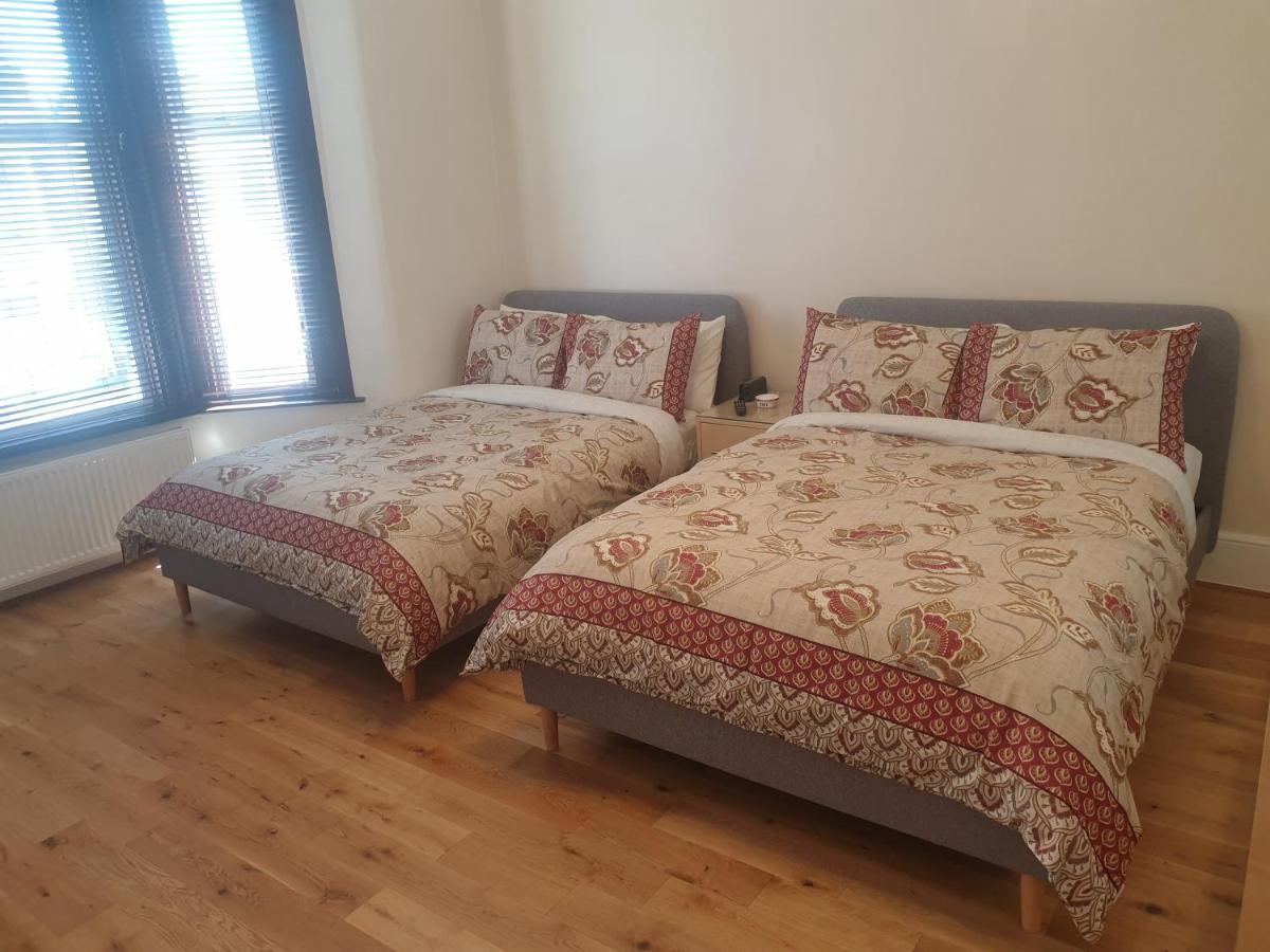 London Luxury 2 Bedroom Flat 5Min Walk From Overground, With Free Wifi, Free Parking-Sleeps X6 Ilford Exterior foto