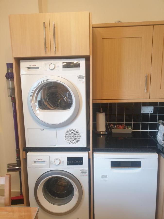 London Luxury 2 Bedroom Flat 5Min Walk From Overground, With Free Wifi, Free Parking-Sleeps X6 Ilford Exterior foto