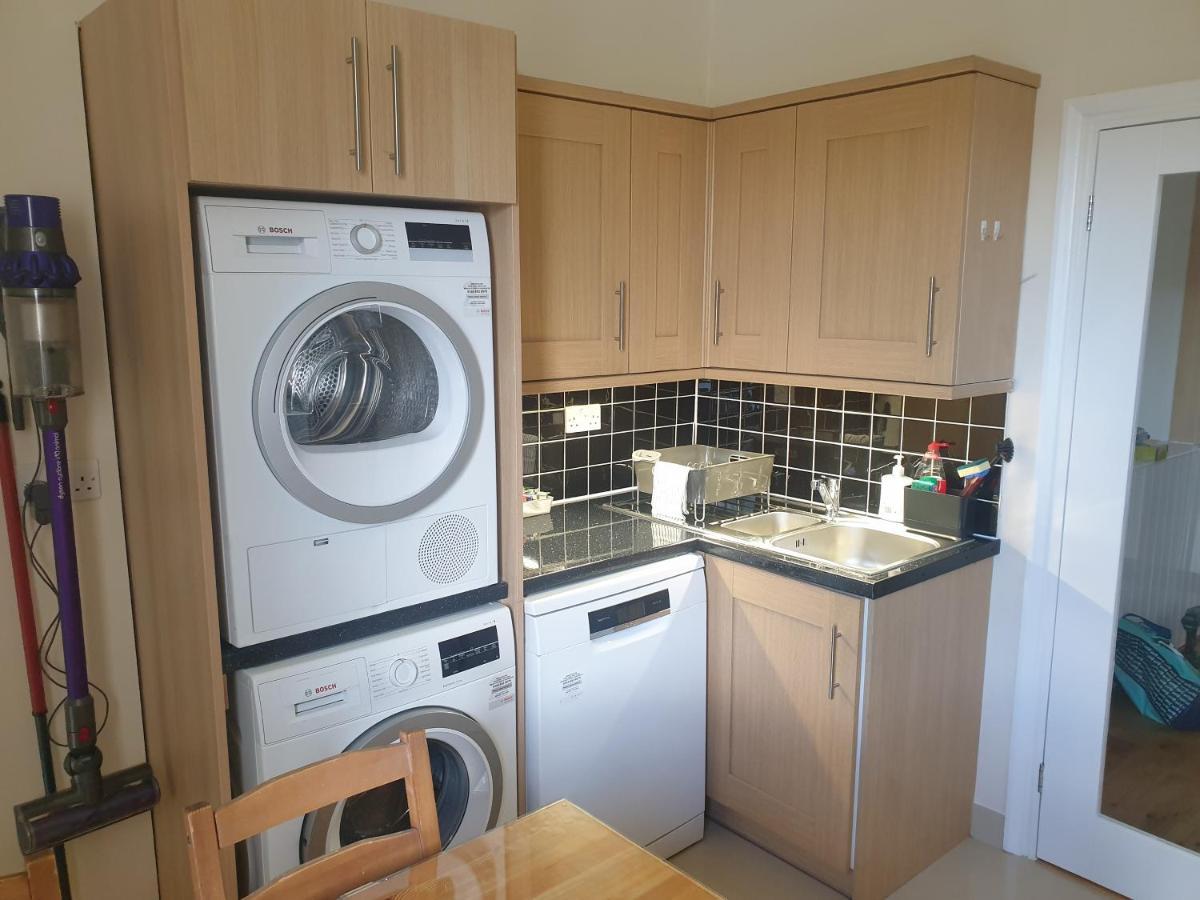 London Luxury 2 Bedroom Flat 5Min Walk From Overground, With Free Wifi, Free Parking-Sleeps X6 Ilford Exterior foto